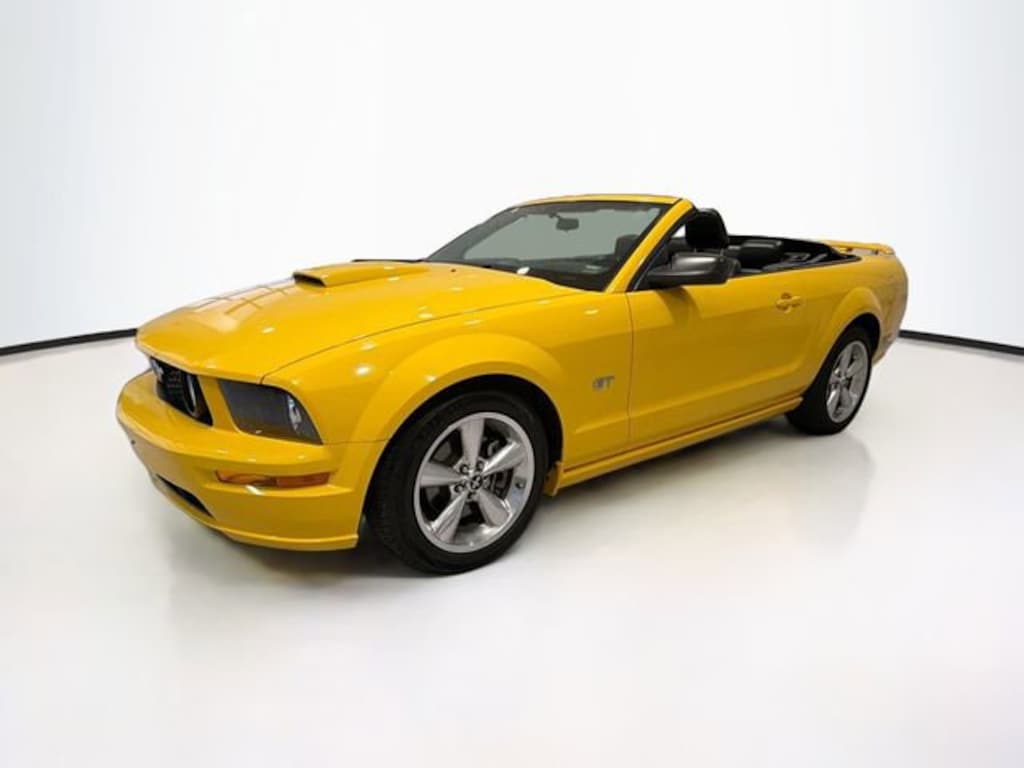 Used 2006 Ford Mustang GT Deluxe Convertible