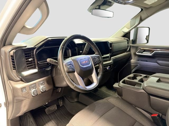 2024 GMC Sierra 3500HD SLE - Photo 9