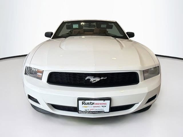 Used 2011 Ford Mustang V6 Premium with VIN 1ZVBP8EMXB5112225 for sale in Jefferson City, MO