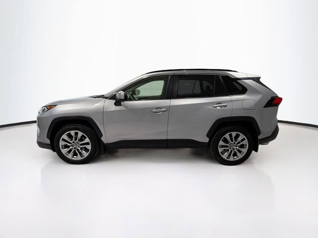 2019 Toyota RAV4 XLE Premium photo 4