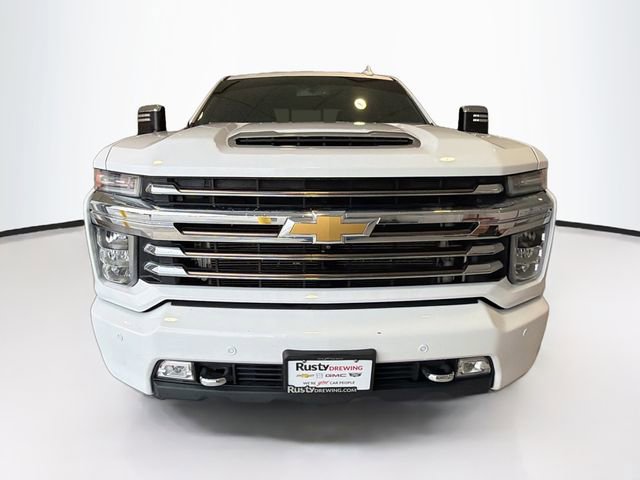 2022 Chevrolet Silverado 3500HD High Country photo 2