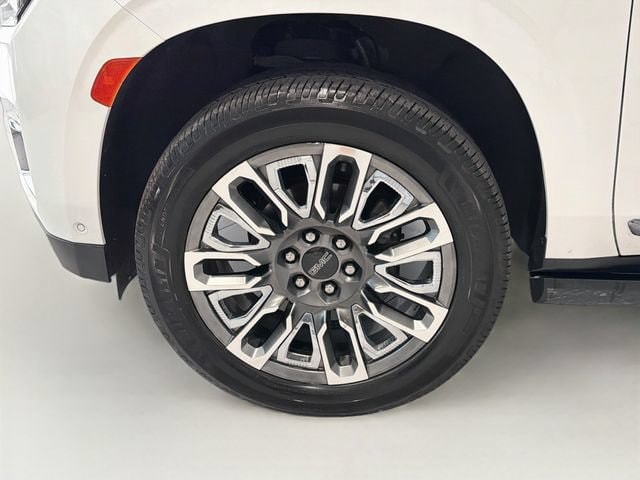 2023 GMC Yukon Denali Ultimate - Photo 30