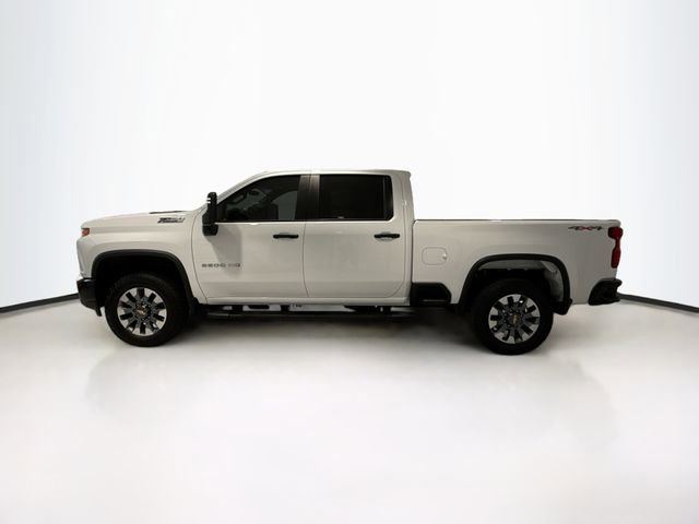2023 Chevrolet Silverado 2500HD Custom photo 4