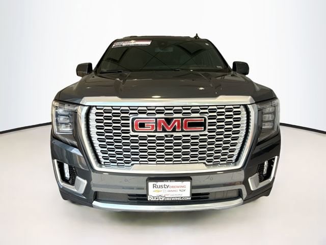 Used 2021 GMC Yukon XL Denali with VIN 1GKS2JKL4MR215080 for sale in Jefferson City, MO