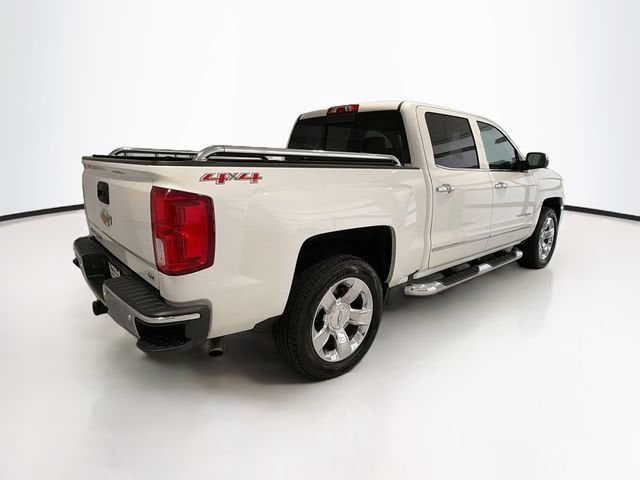 2017 Chevrolet Silverado 1500 LTZ - Photo 7