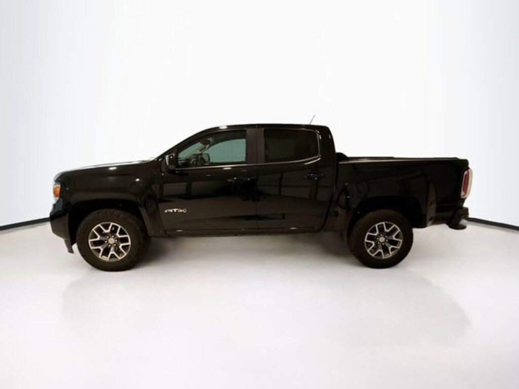 Used 2022 GMC Canyon 4WD AT4 w/Leather 4WD Crew Cab 128 AT4 w/Leather
