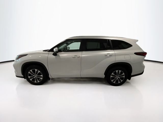 2026 Toyota Highlander 4