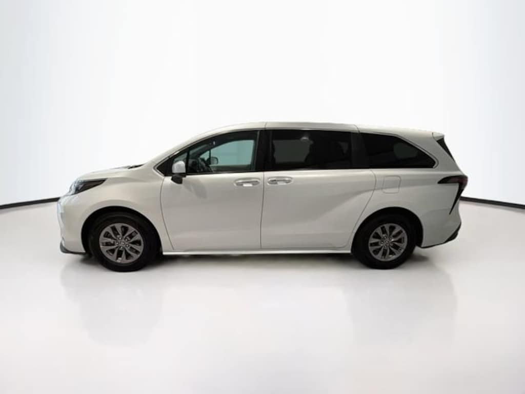 Certified 2024 Toyota Sienna XLE 7 Passenger Van Passenger Van