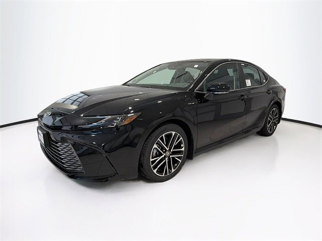 2026 Toyota Camry XLE photo 3