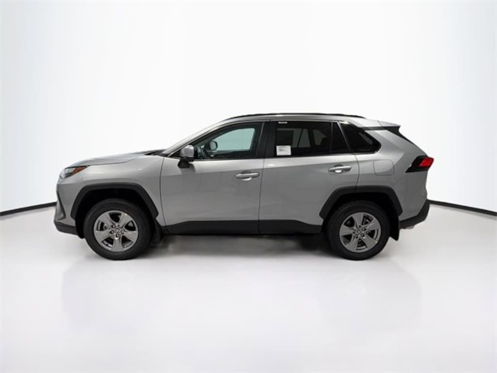 New 2025 Toyota RAV4 XLE XLE AWD SUV