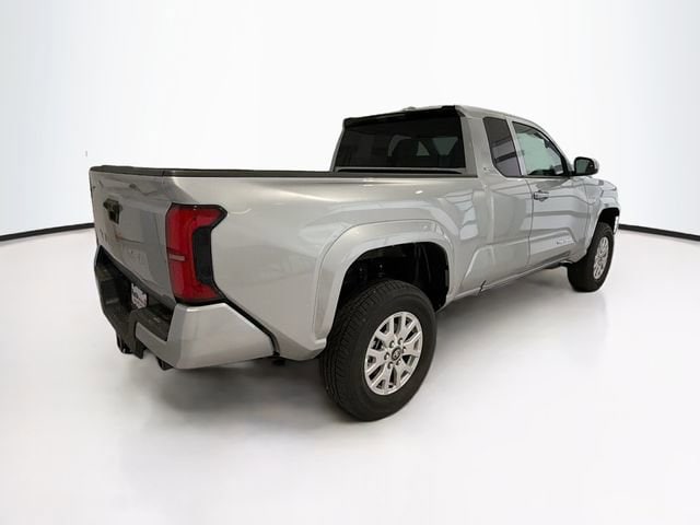 2026 Toyota Tacoma SR5 - Photo 6