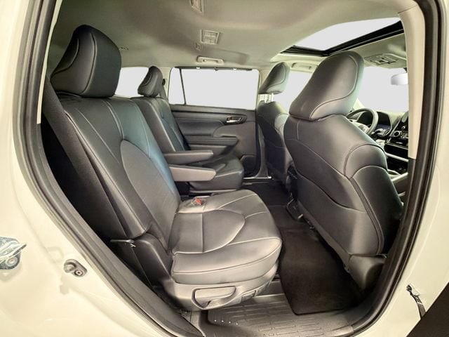 2025 Toyota Highlander 23