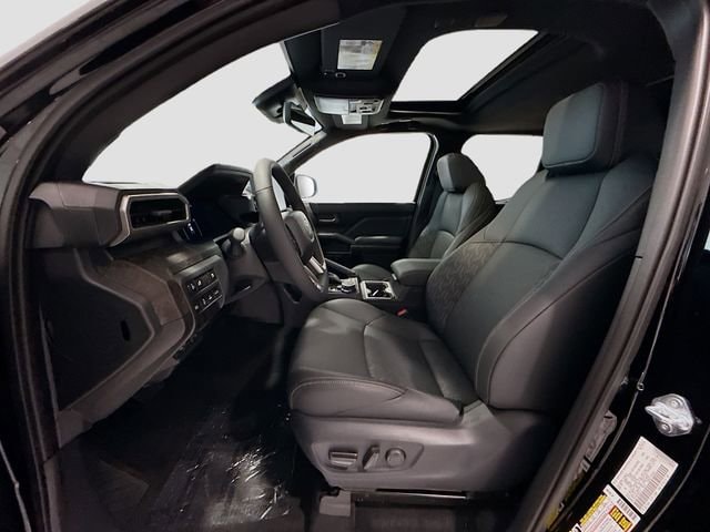 2025 Toyota Tacoma Limited - Photo 18