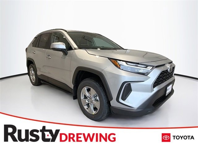 2025 Toyota RAV4 XLE's photo