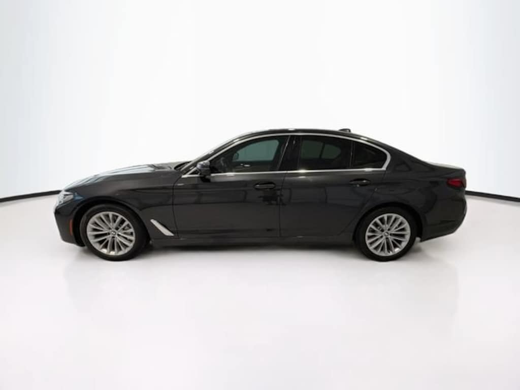 Used 2021 BMW 530i xDrive Sedan