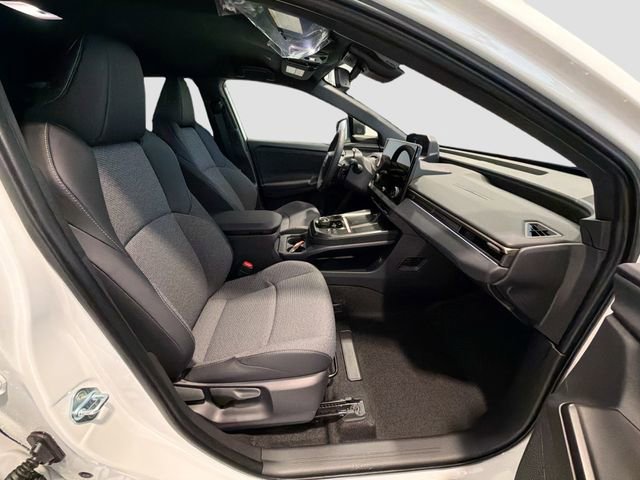 2026 Toyota bZ XLE - Photo 22