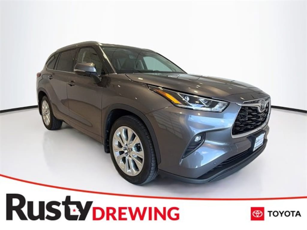 Used 2023 Toyota Highlander L SUV