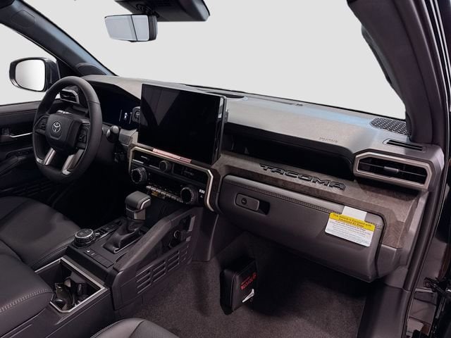 2025 Toyota Tacoma Limited - Photo 24
