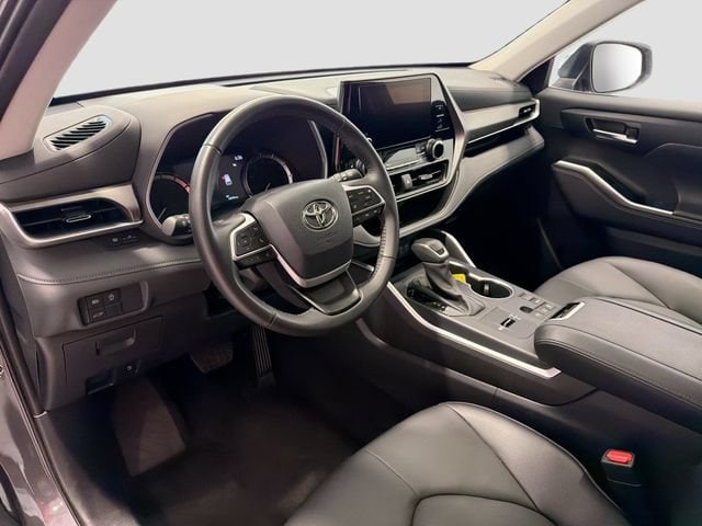 2025 Toyota Highlander 9