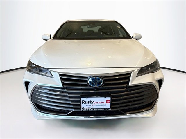2022 Toyota Avalon Hybrid Limited photo 2