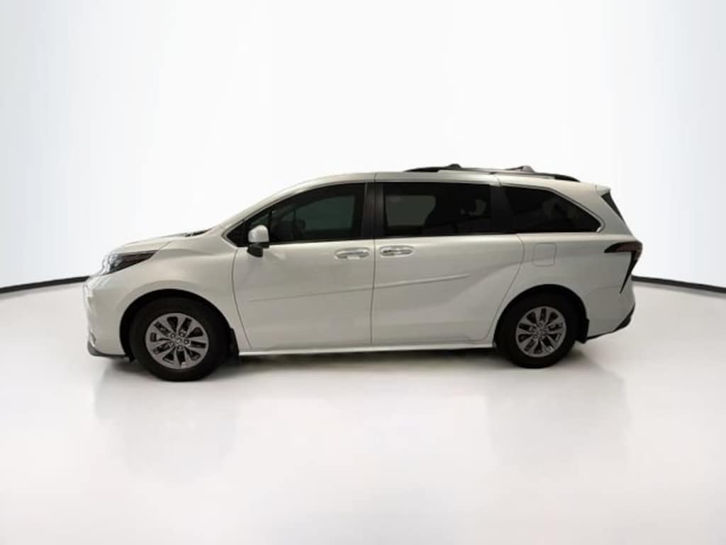 Certified 2026 Toyota Sienna XLE 7 Passenger Van Passenger Van