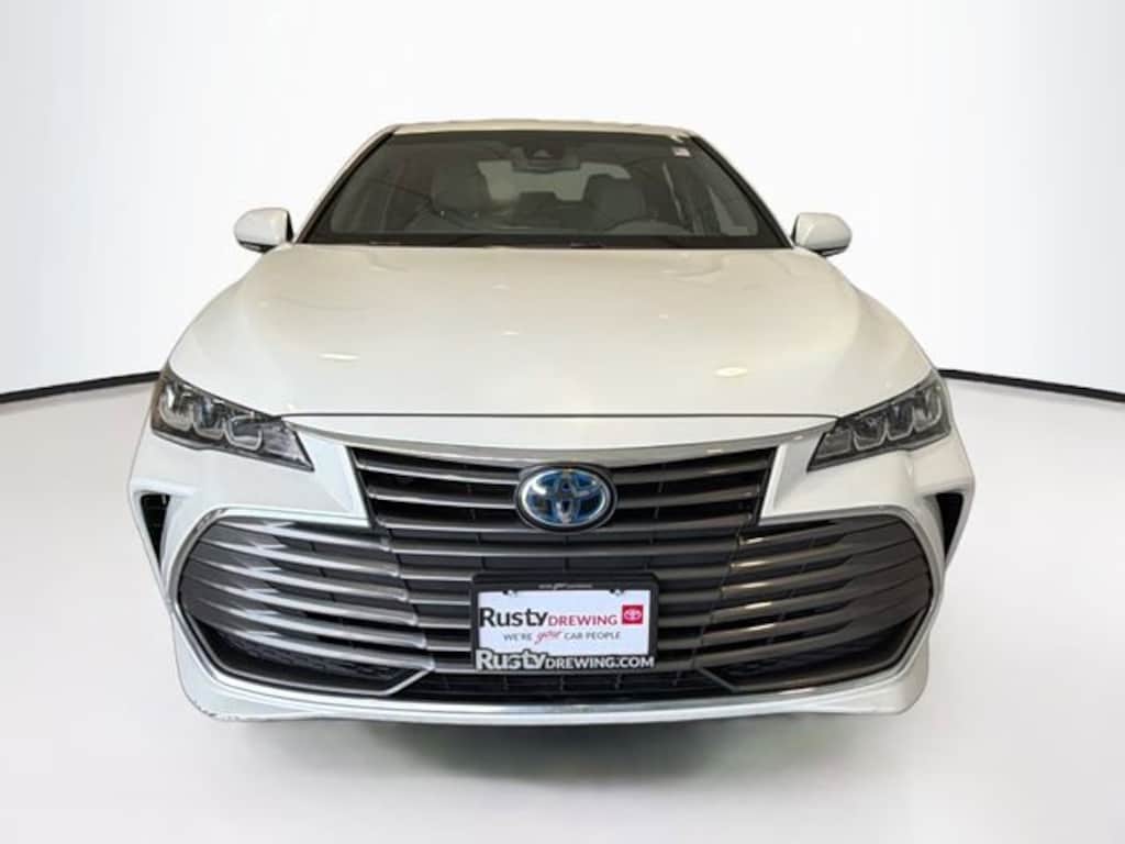 Used 2020 Toyota Avalon Hybrid XLE Sedan