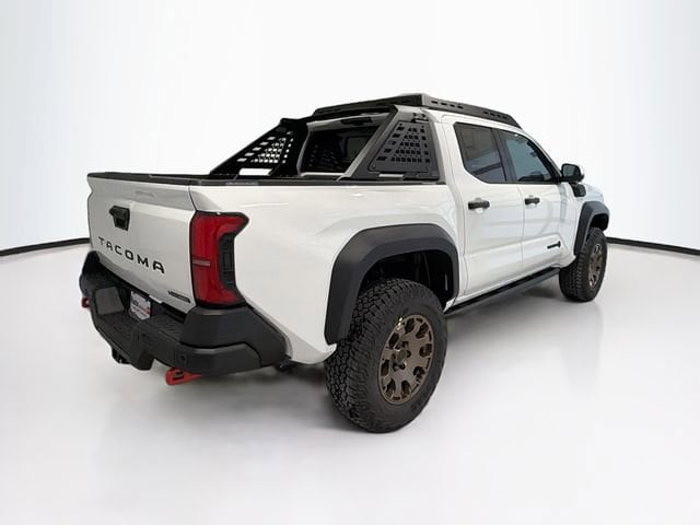 2026 Toyota Tacoma Trailhunter - Photo 6
