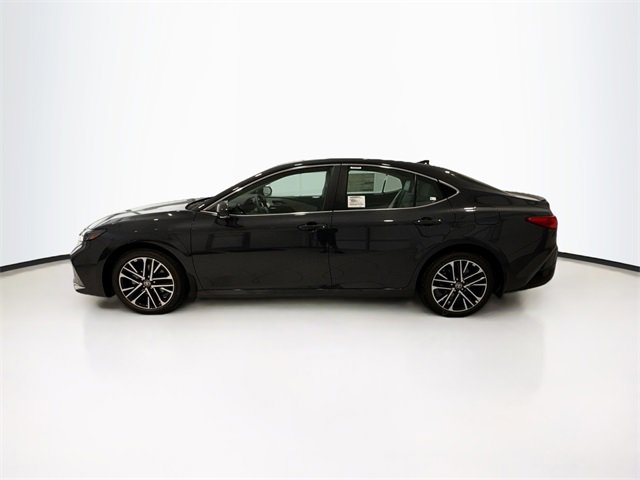 2026 Toyota Camry XLE photo 4