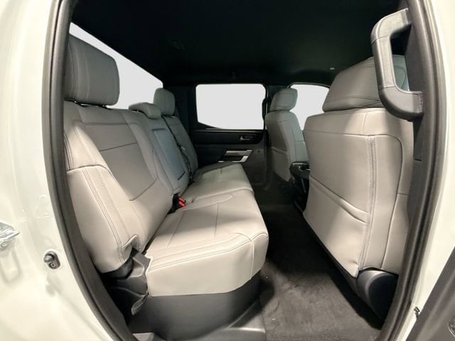 2026 Toyota Tundra SR5 - Photo 21