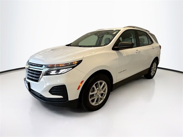 2023 Chevrolet Equinox LS photo 3