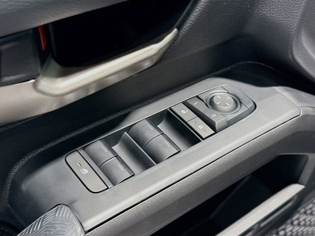 2025 Toyota Tacoma Limited - Photo 16