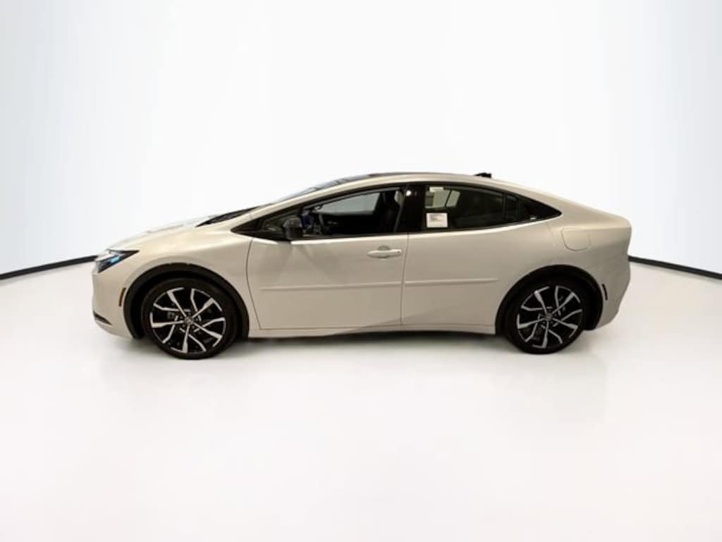 New 2026 Toyota Prius Plug-in Hybrid XSE Premium PLUG-IN HYBRID