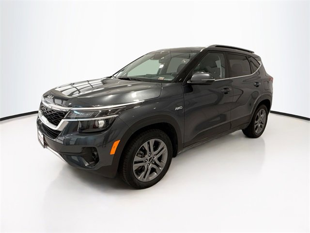 2023 Kia Seltos S photo 2