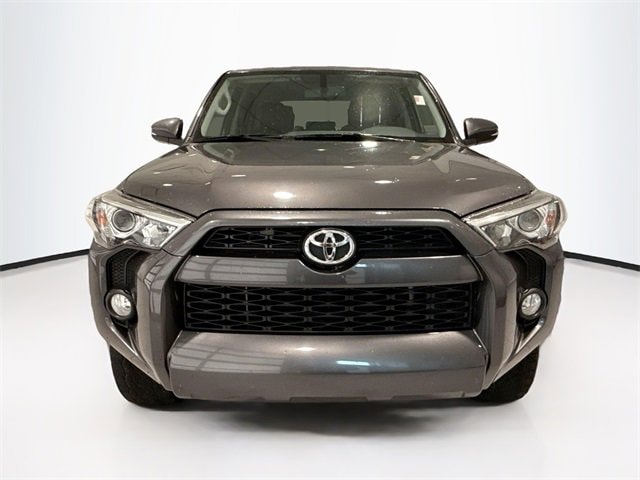 Used 2018 Toyota 4Runner SR5 Premium with VIN JTEBU5JR2J5596879 for sale in Jefferson City, MO
