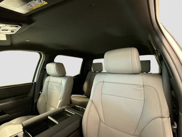2026 Toyota Tundra SR5 - Photo 18