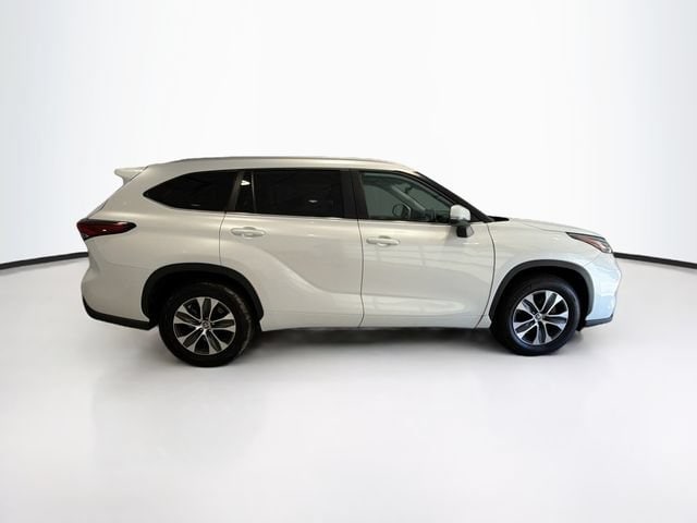 2025 Toyota Highlander 7