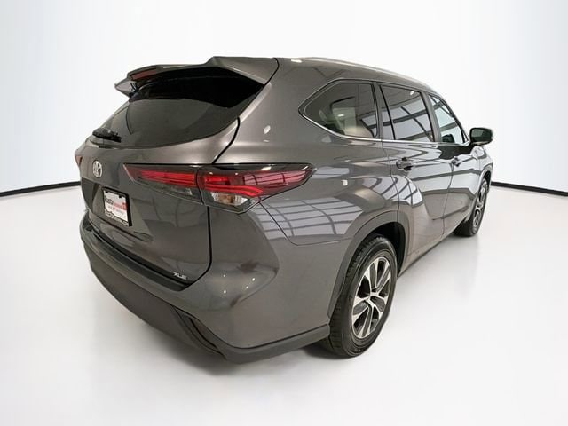 2025 Toyota Highlander 7