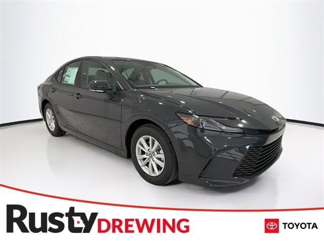 2026 Toyota Camry LE's photo