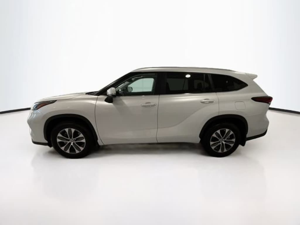 Certified 2026 Toyota Highlander XLE SUV
