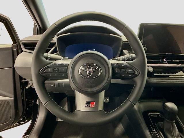 2025 Toyota GR Corolla Core - Photo 10