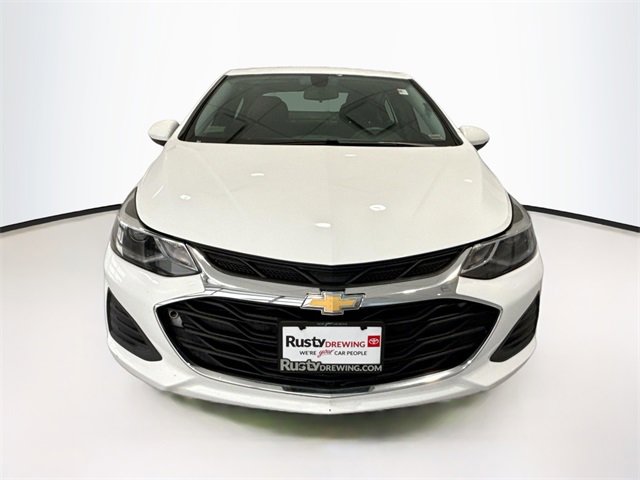 2019 Chevrolet Cruze LT photo 2