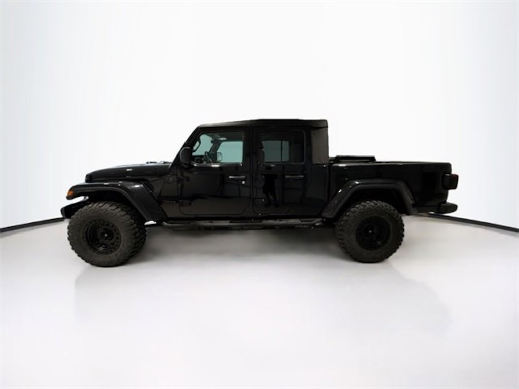 Used 2023 Jeep Gladiator Sport Truck Crew Cab