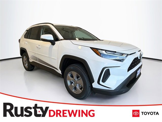 2025 Toyota RAV4 XLE's photo