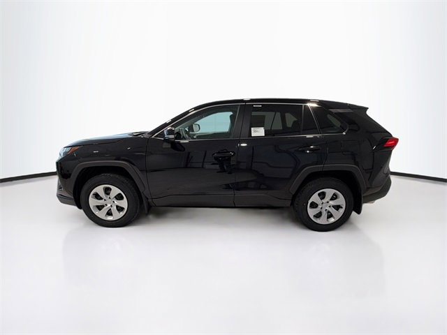 2025 Toyota RAV4 LE photo 4