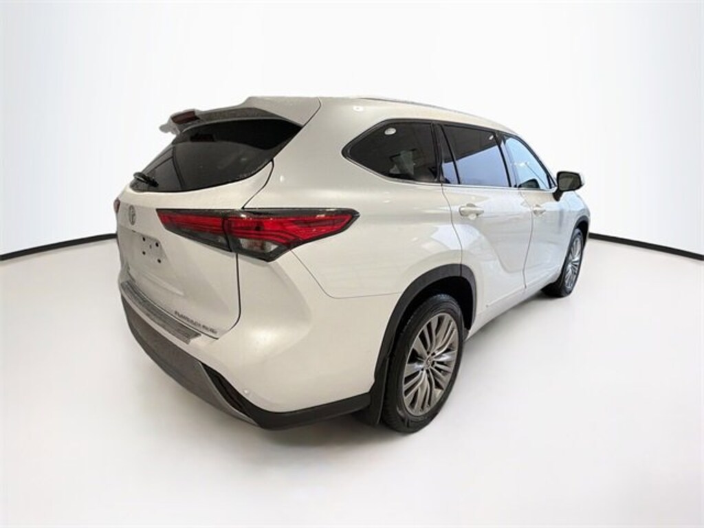 Certified 2022 Toyota Highlander Platinum SUV