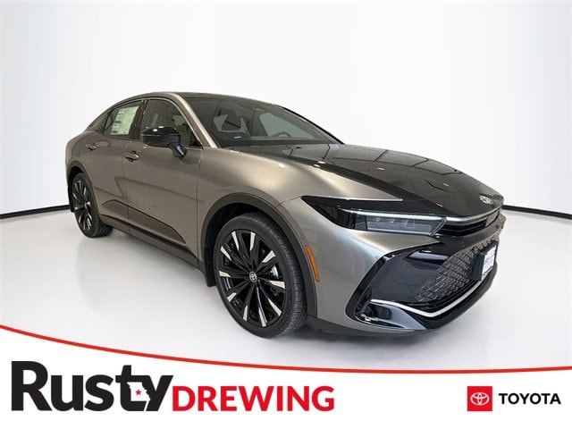 2026 Toyota Crown Platinum's photo