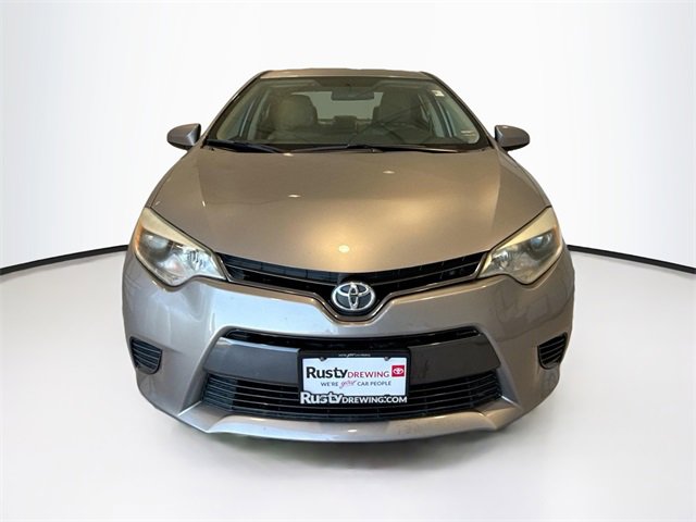 2016 Toyota Corolla LE photo 2