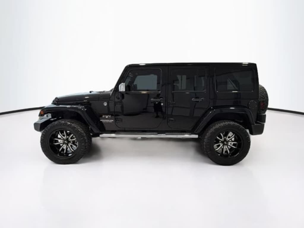 Used 2017 Jeep Wrangler JK Unlimited Sahara 4x4 SUV