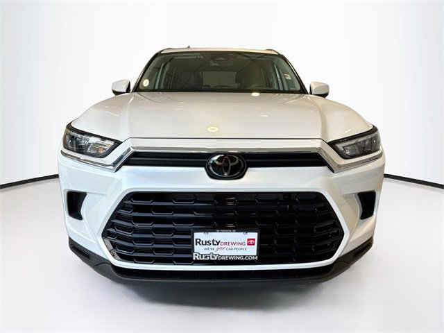 2025 Toyota Grand Highlander XLE photo 2