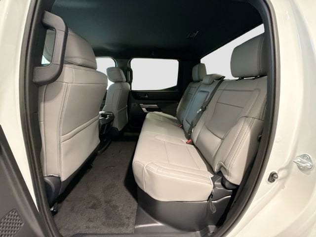 2026 Toyota Tundra SR5 - Photo 20